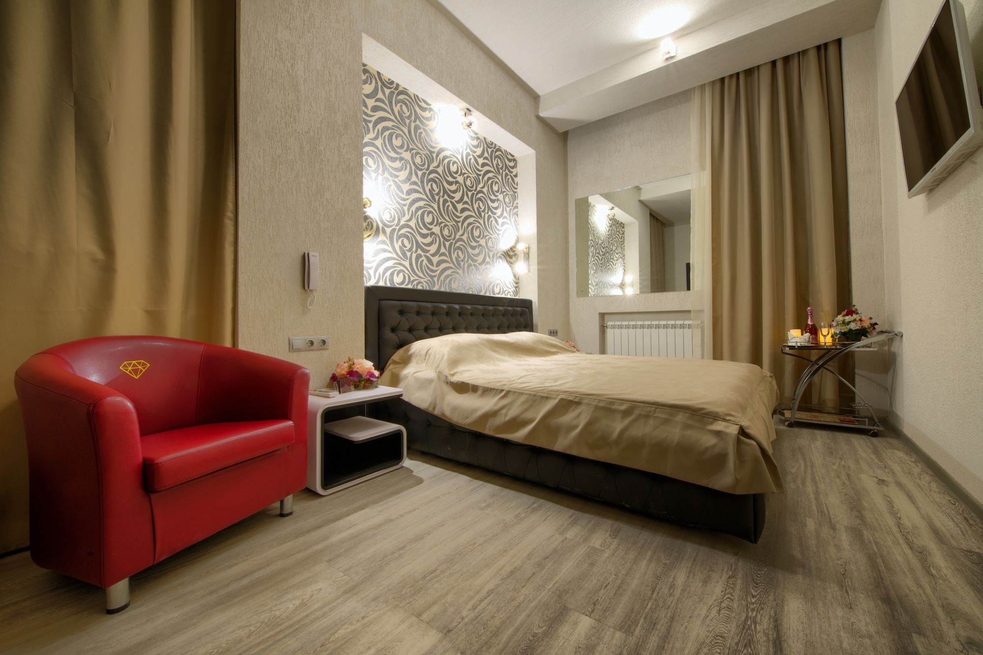 Alex Hotel On Zvezdnaya เซนต์ปีเตอร์สเบิร์ก ภายนอก รูปภาพ